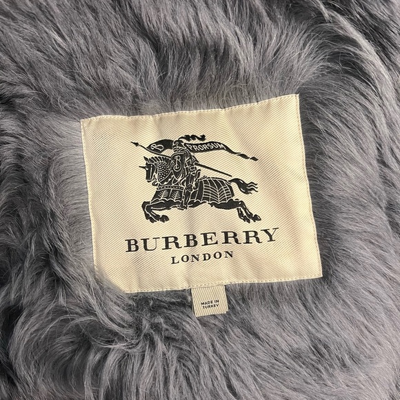 Burberry shearling coat. Stunning. - Picture 4 of 4